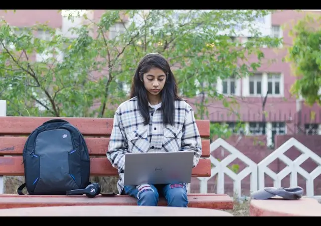 What to Look for in Student Checking Accounts with no fees
