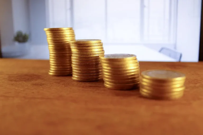 Choosing a High-Yield Savings Account